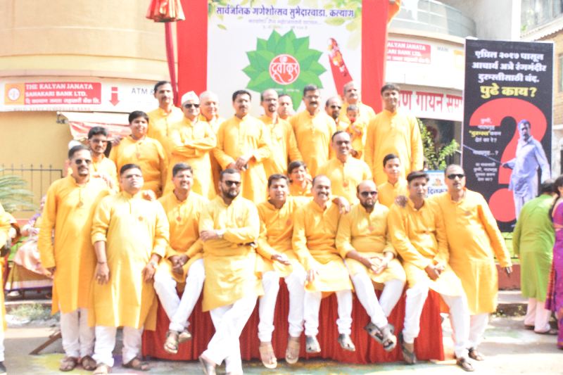 छायाचित्रे